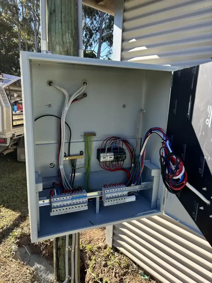 Residential property pole and main switchboard replacement